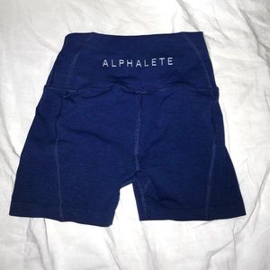 NWT ALPHALETE REVIVAL SHORTS - Estate blue / SMALL